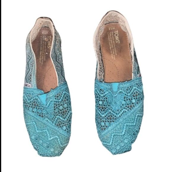 Toms Shoes - Toms blue and cream ombré slip ons